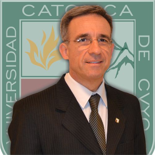 Dr. Claudio Marcelo Larrea Arnau